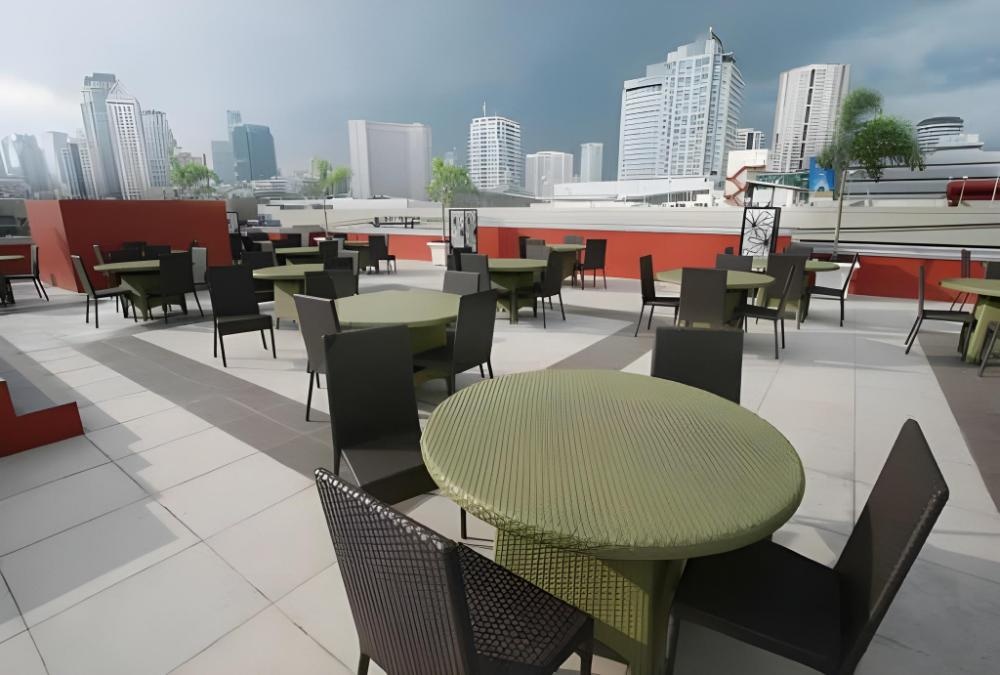 Crown Regency Hotel Makati Main image